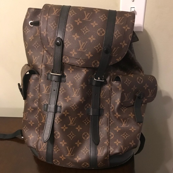 celebrities lululemon belt bag Camila Cabello's lululemon belt bag is a celebrity favorite